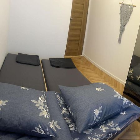 Apartament ออชเวียนชิม ภายนอก รูปภาพ
