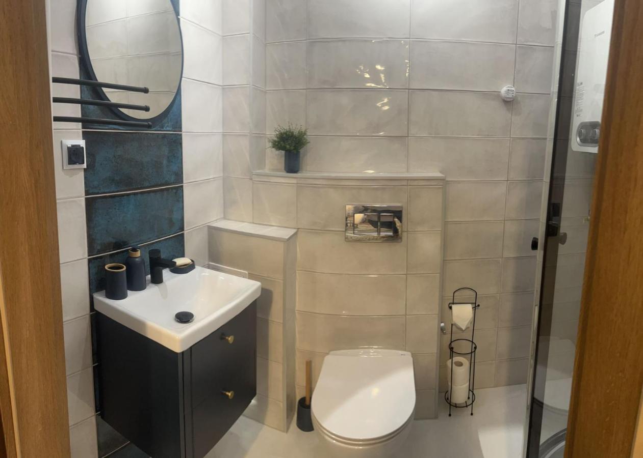 Apartament ออชเวียนชิม ภายนอก รูปภาพ