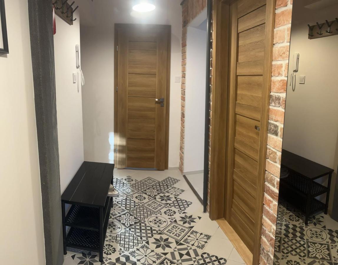 Apartament ออชเวียนชิม ภายนอก รูปภาพ